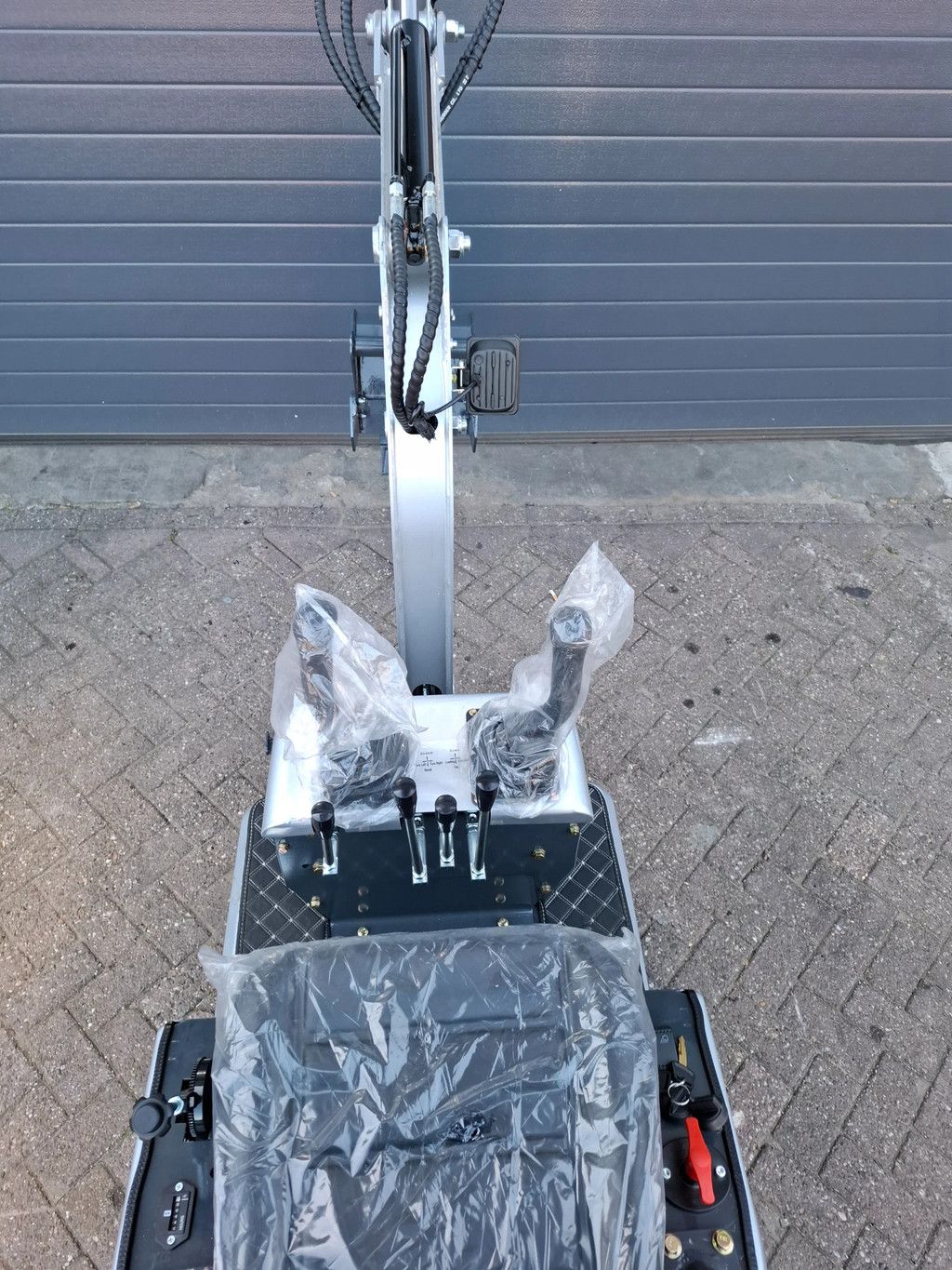 CMH LX06 minigraver 72cm (bj 2026)