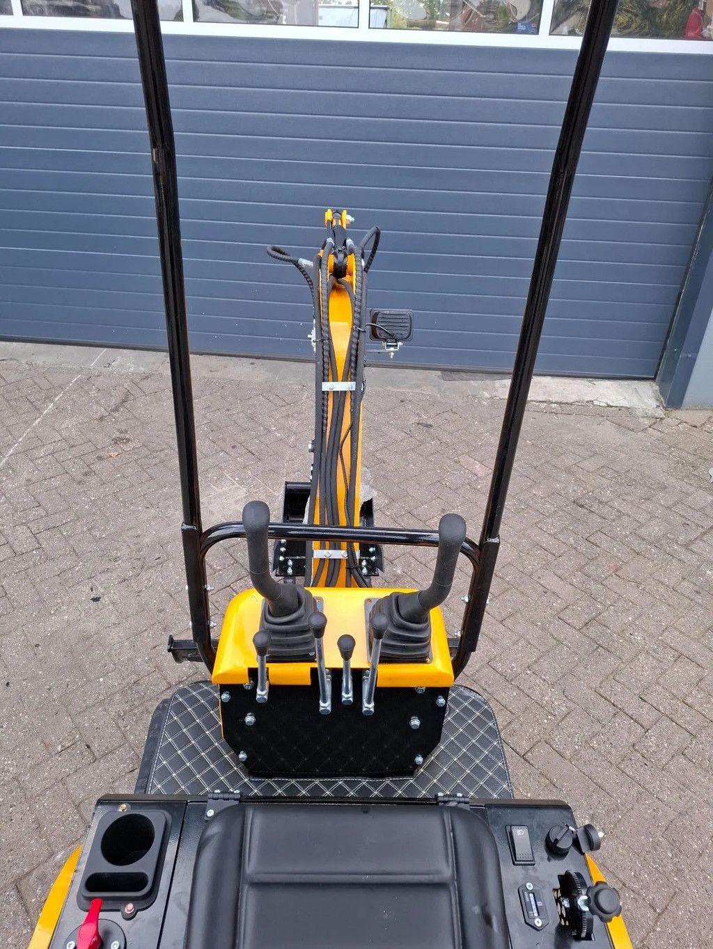 NIEUWE CMH LT10 1tons minigraver