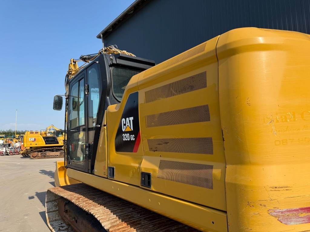 CAT 320GC 07B