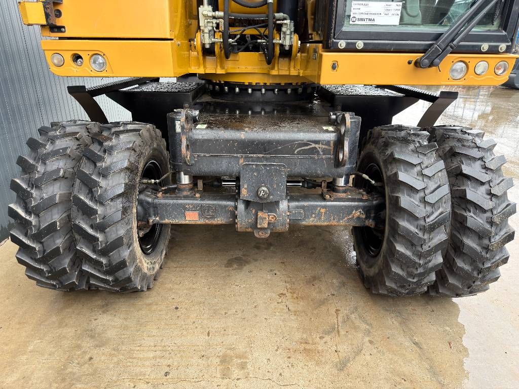 CAT M318F