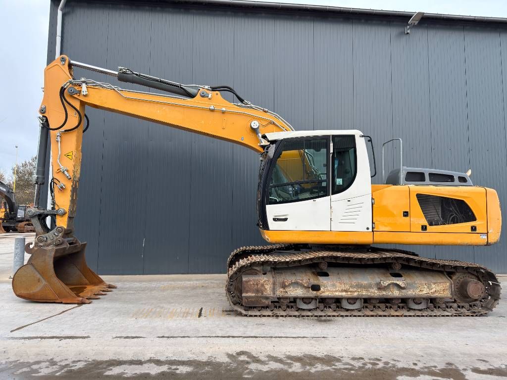 Liebherr R922 SLC