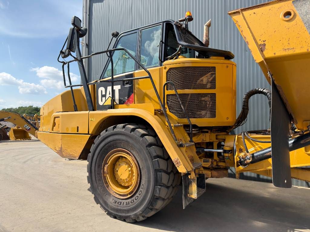 CAT 730C2