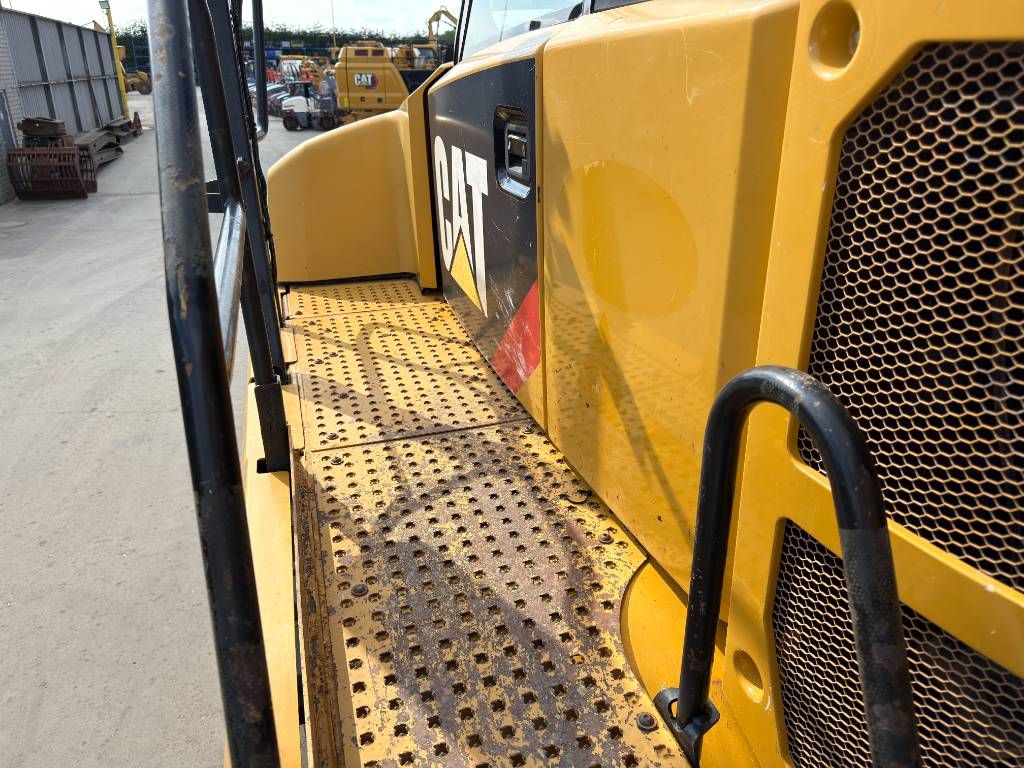 CAT 730C2