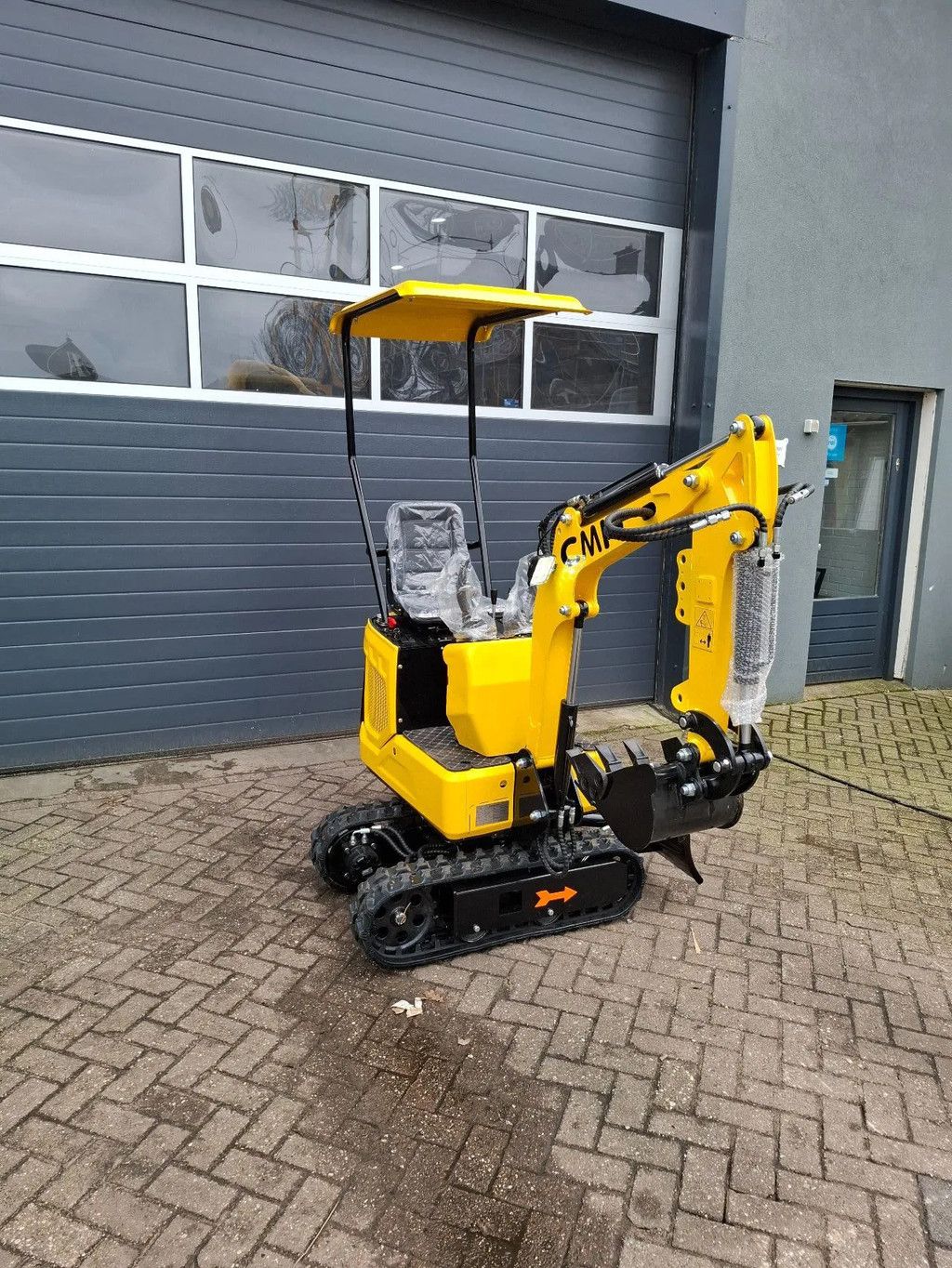 CMH LX06 minigraver 72cm