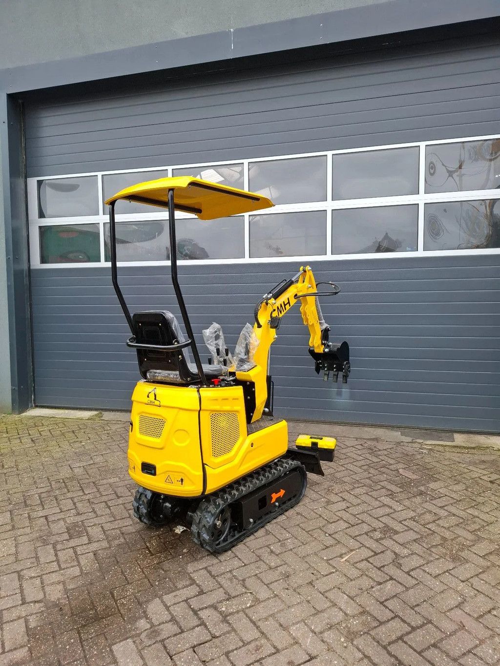 CMH LX06 minigraver 72cm