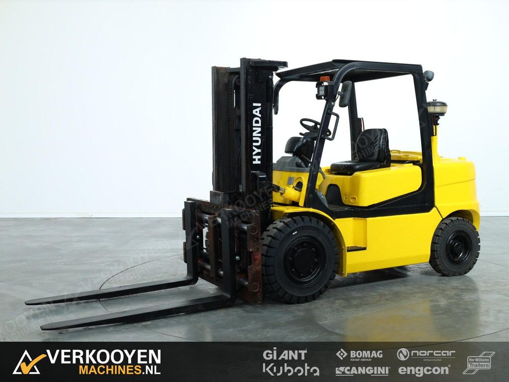 2008 Hyundai 45DS-7 VK9830