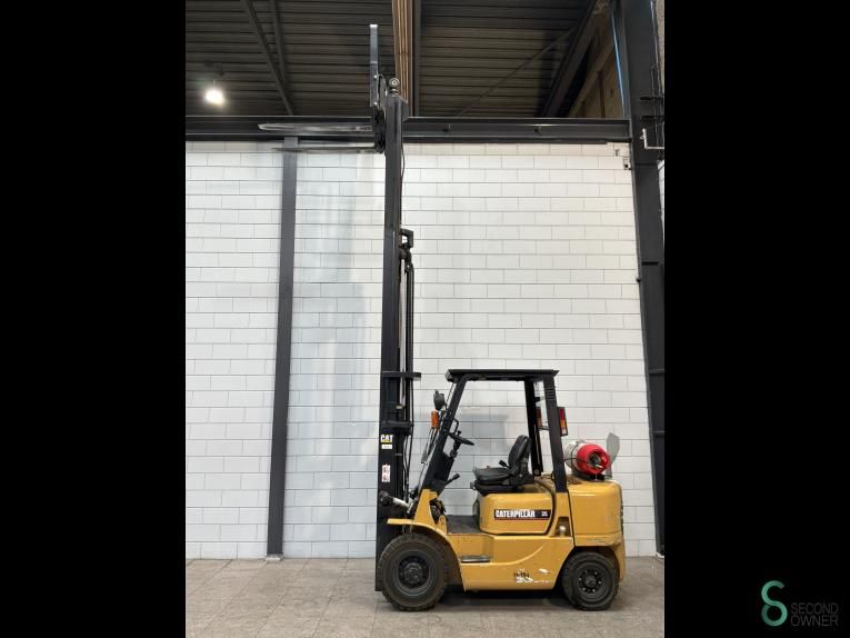 Gabelstapler CNG Caterpillar GP 25 K 2000 Triplex