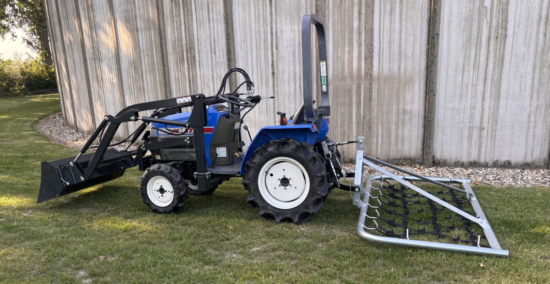 Iseki TM17 4WD met voorlader - nette staat - incl onderhoud