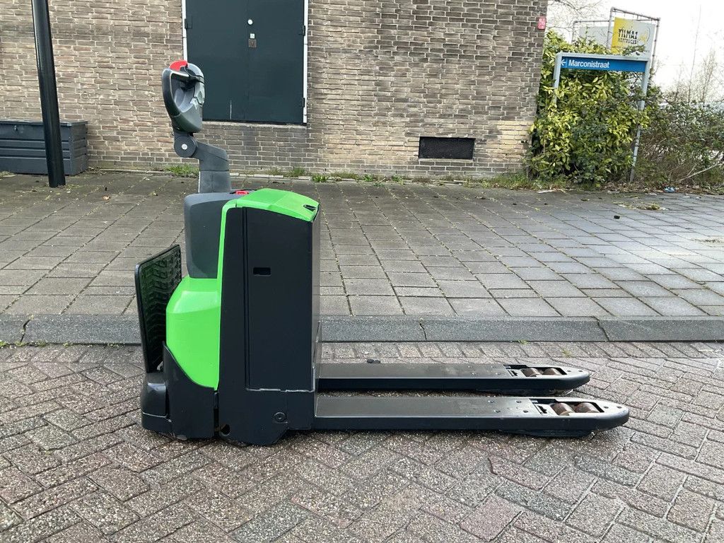 CESAB P220 2000KG PALLETAGEN / HEFTRUCK