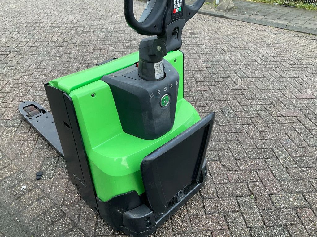 CESAB P220 2000KG PALLETAGEN / HEFTRUCK