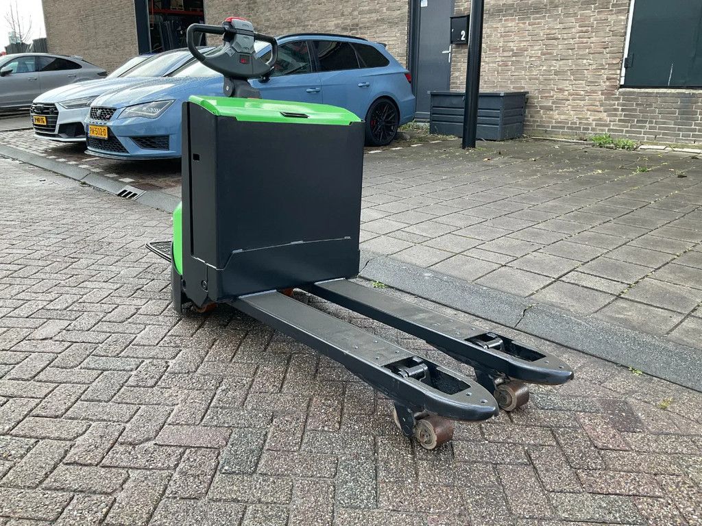 CESAB P220 2000KG PALLETAGEN / HEFTRUCK