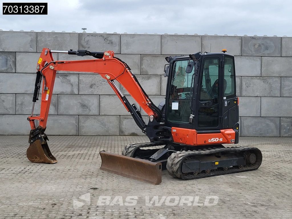Kubota U50-5 3 Buckets