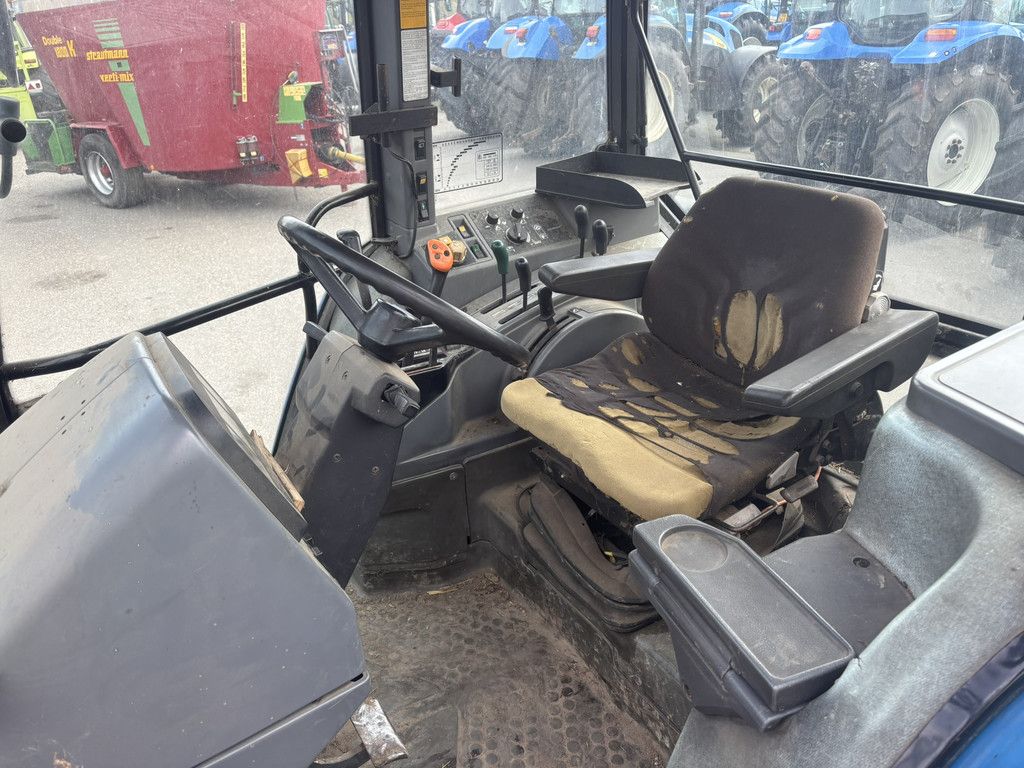 NEW HOLLAND 7740