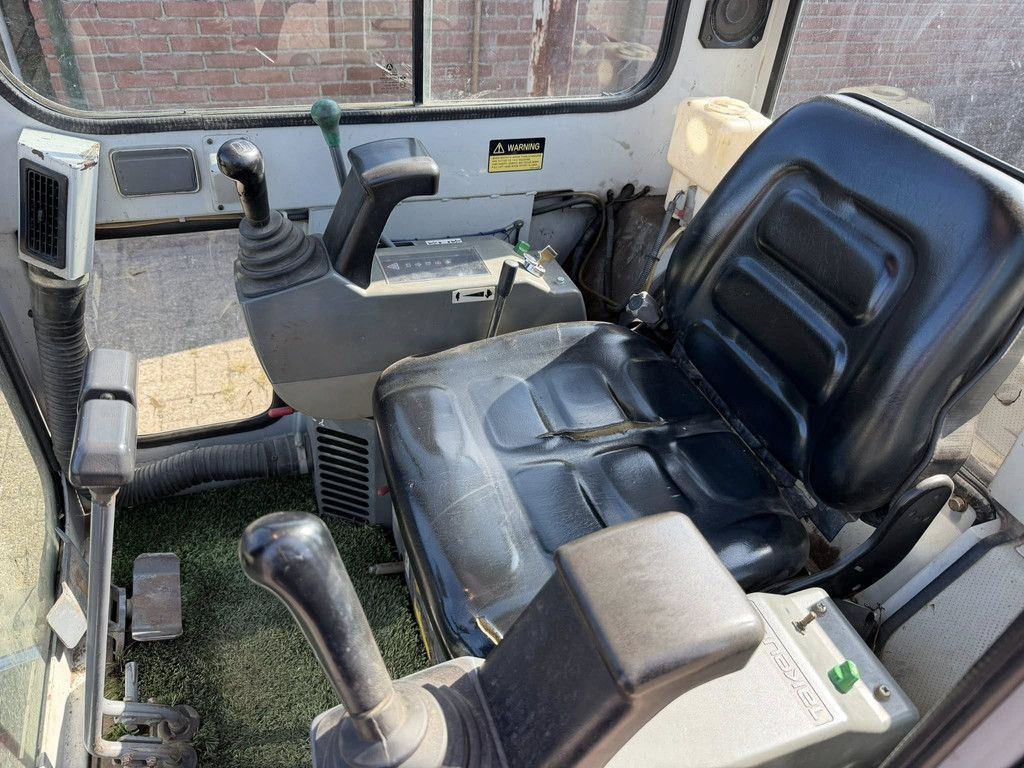 Takeuchi TB 016 Graafmachine