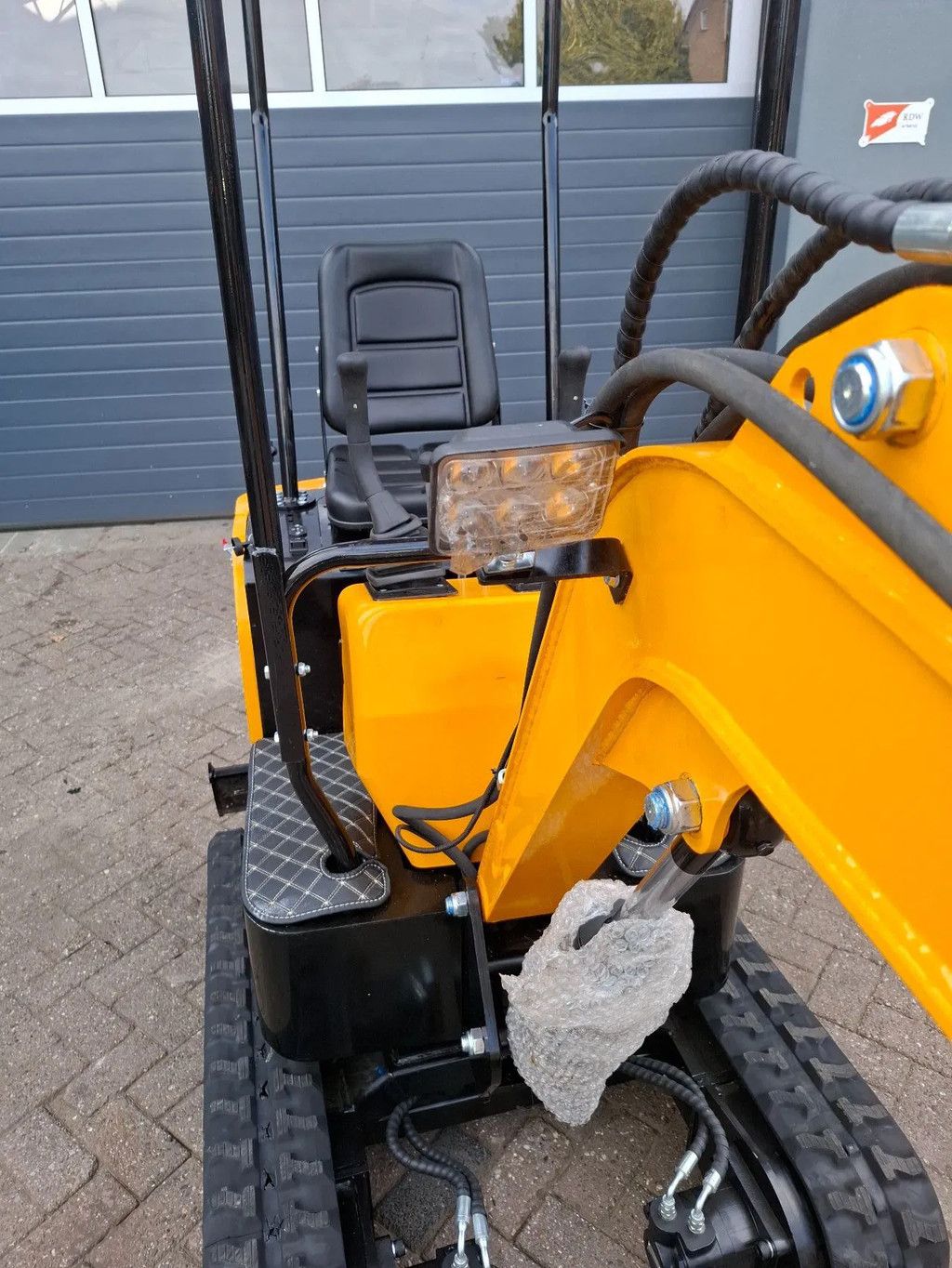 NIEUWE CMH LT10 1tons minigraver