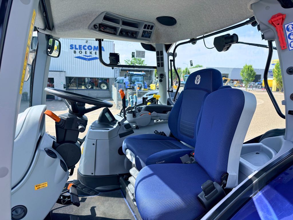 New Holland T7.195S Stage V Blue Power
