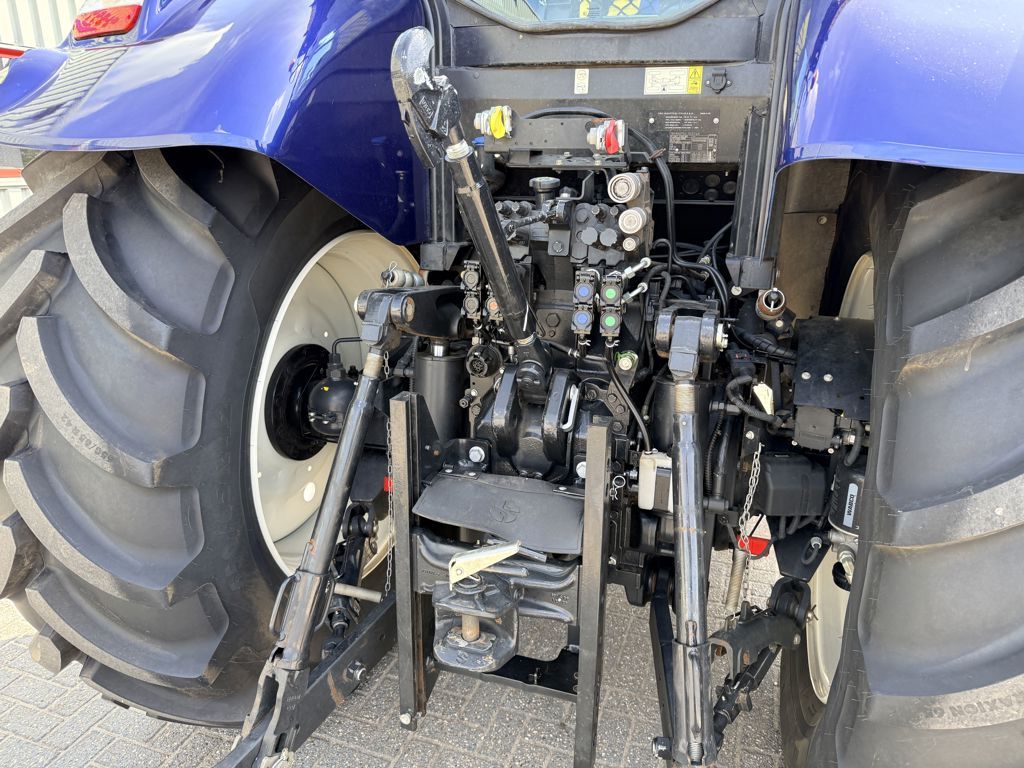 New Holland T7.195S Stage V Blue Power