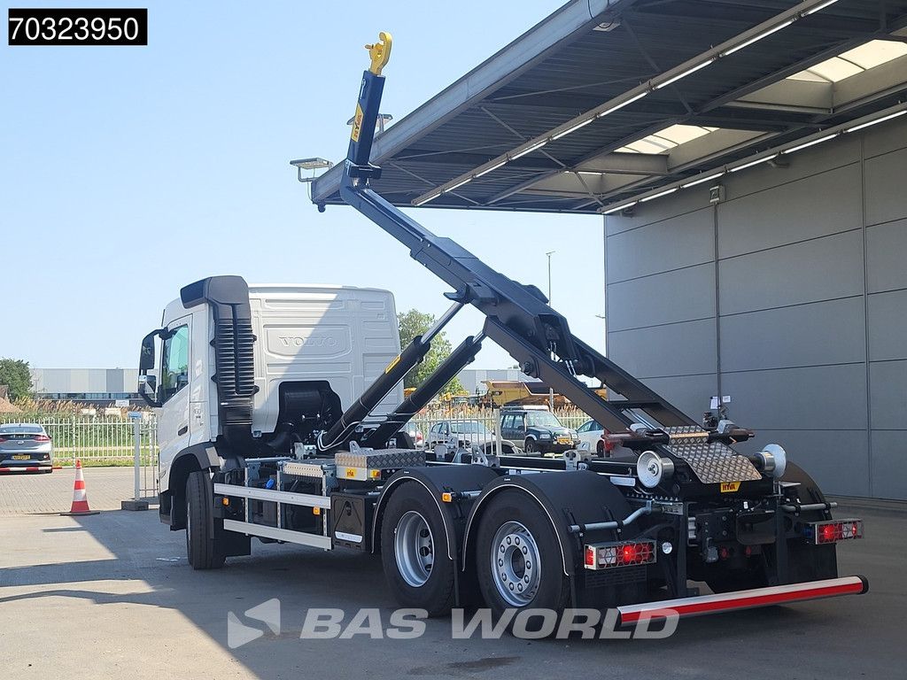 Volvo FM 460 6X2 NEW! 20 tons HYVA containersystem Lift+ steering axle VEB Euro 6