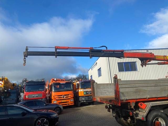 Kipper Vrachtwagen MAN 26.332 6x4 Diesel 1990 met Kraan