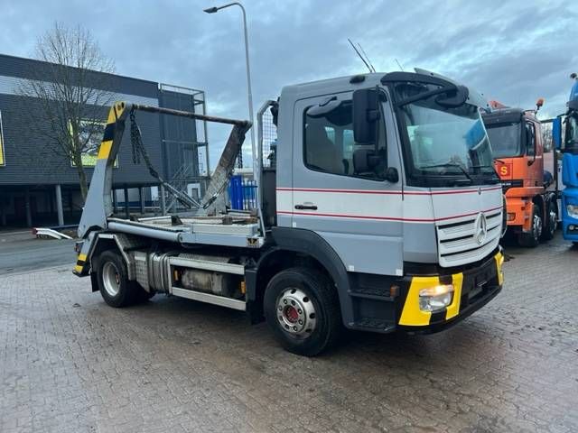 Mercedes-Benz 1327 Diesel Truck 2016 with Gantry Alarm