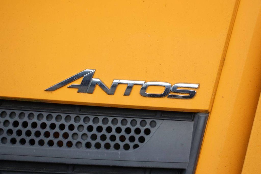 Crane truck Mercedes-Benz Antos 2540 Diesel 2014