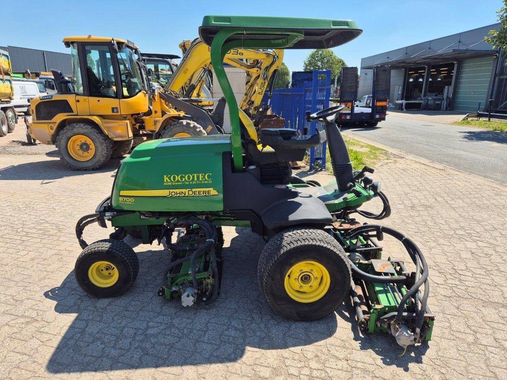 Zitmaaier John Deere 8700 PC FM Diesel