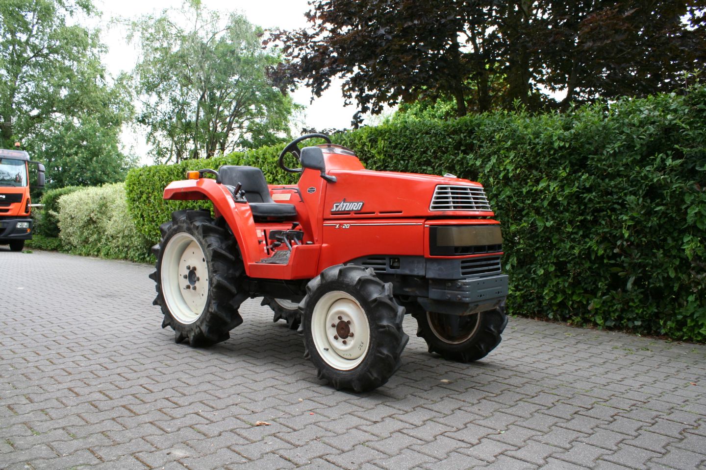 Kubota X-20
