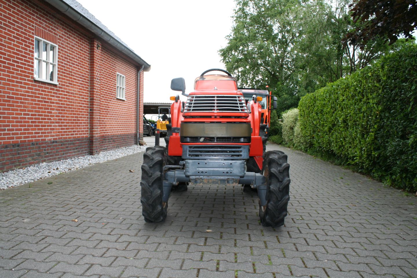 Kubota X-20