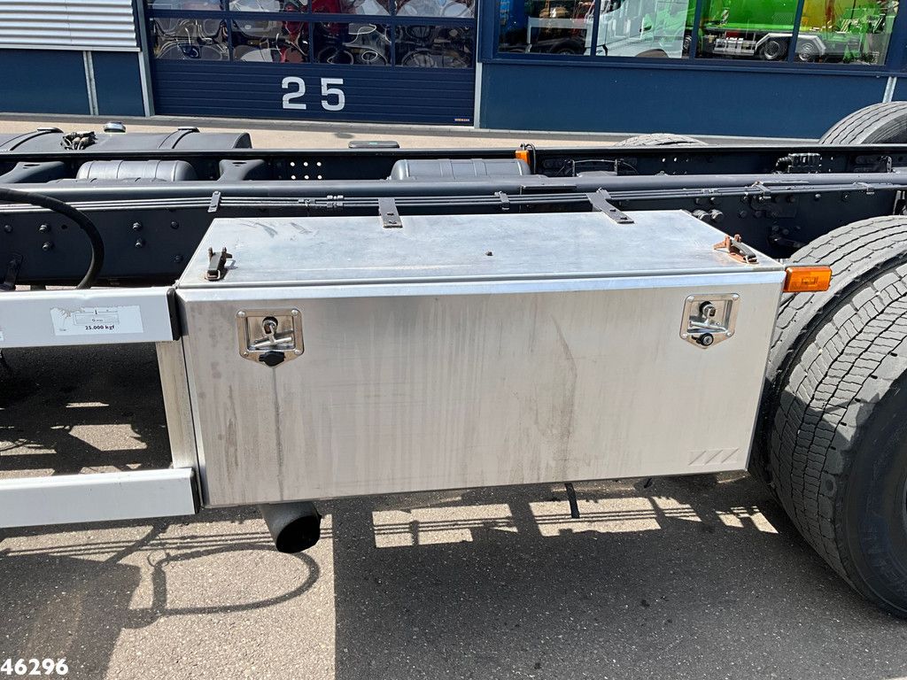 Scania P 360 6x2 Chassis cabine with PTO