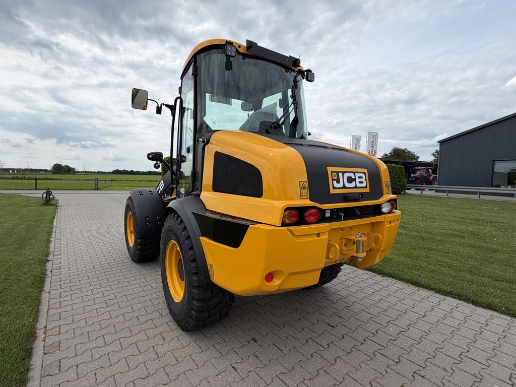 JCB 409 STAGE V- AGRI