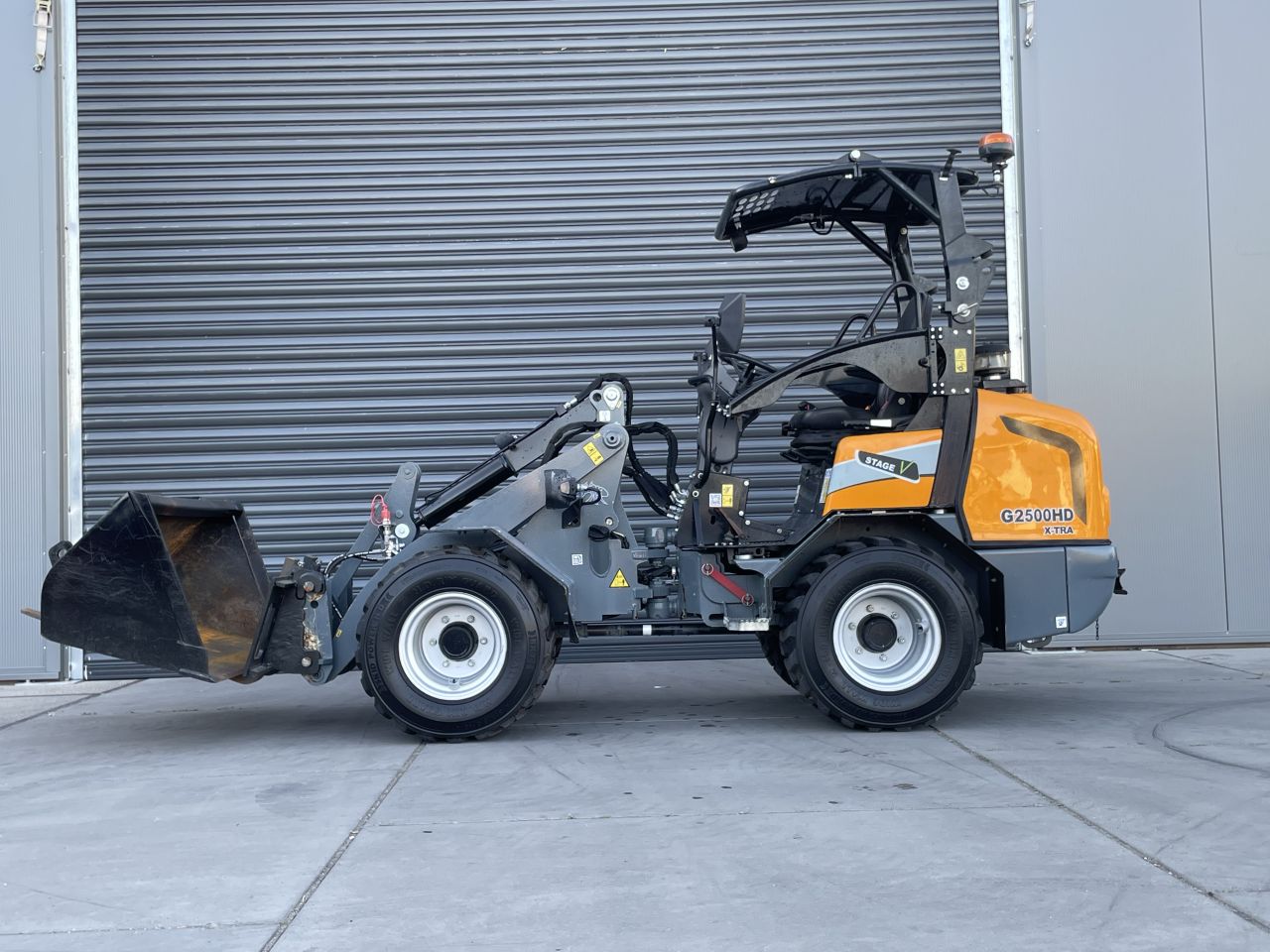 Giant G2500 X-tra HD