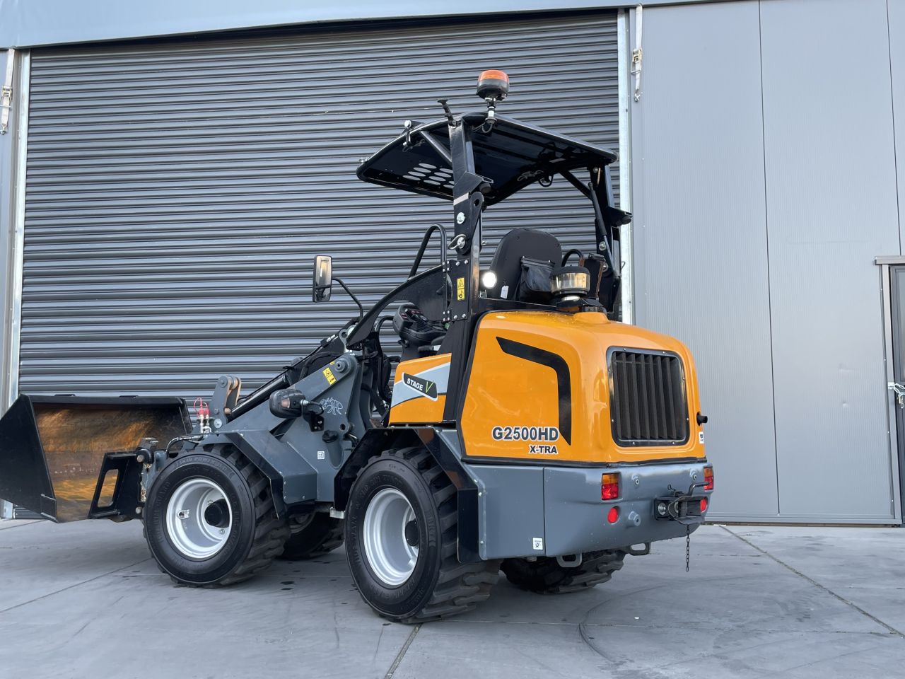 Giant G2500 X-tra HD