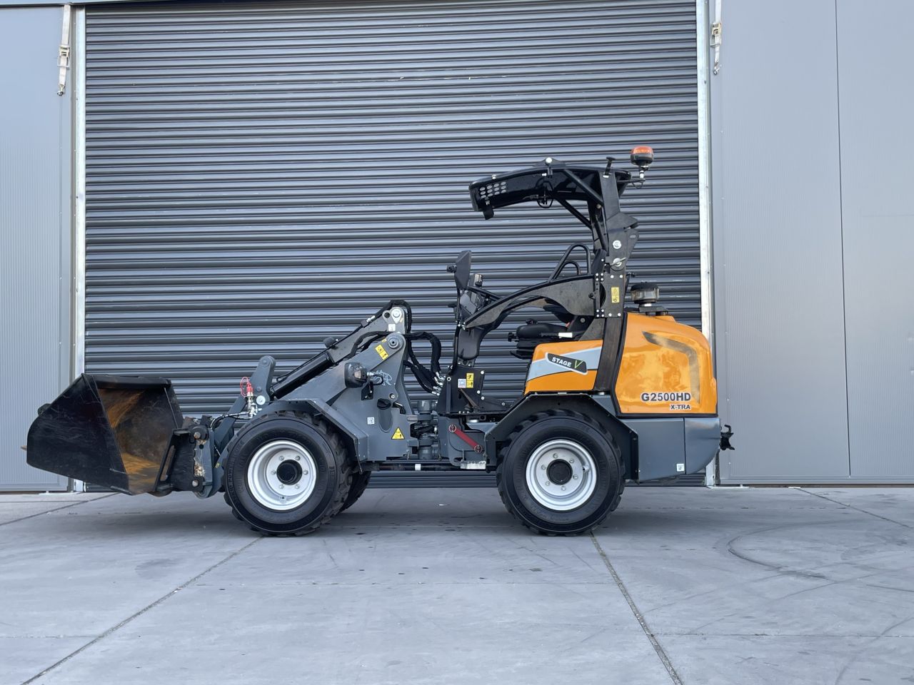 Giant G2500 X-tra HD