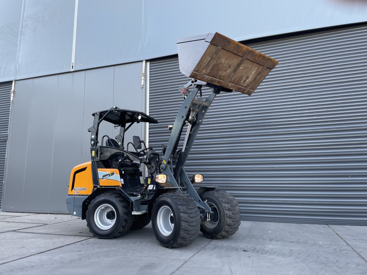 Giant G2500 X-tra HD