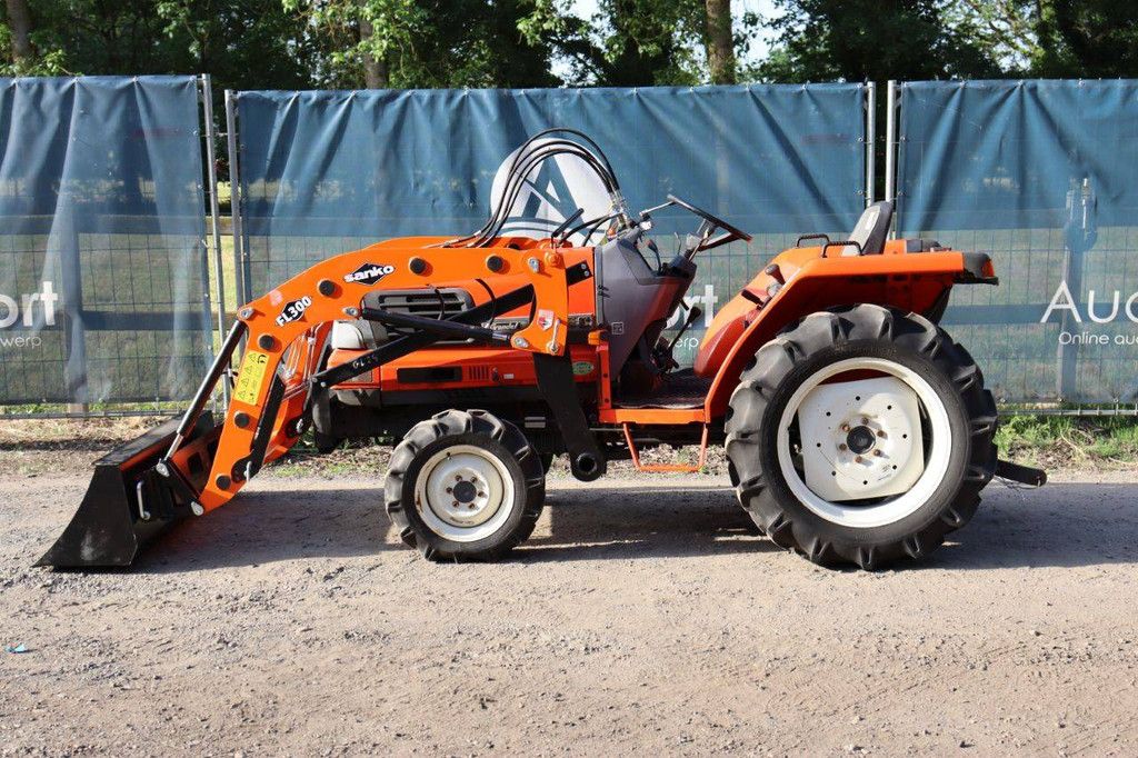 Kubota GL240 Diesel 24hp mini tractor with front loader