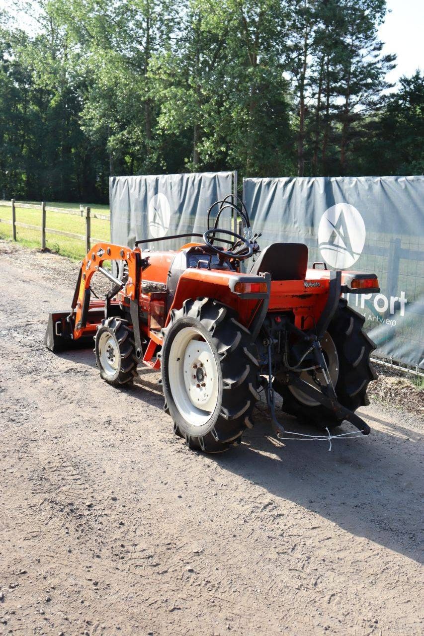 Kubota GL240 Diesel 24hp mini tractor with front loader