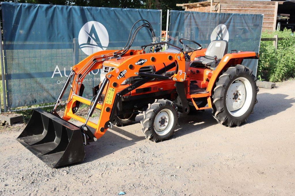 Kubota GL240 Diesel 24hp mini tractor with front loader