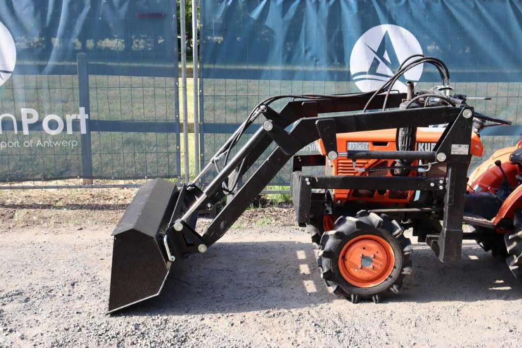 Kubota B7001 Kleintraktor Diesel 14 PS mit Frontlader