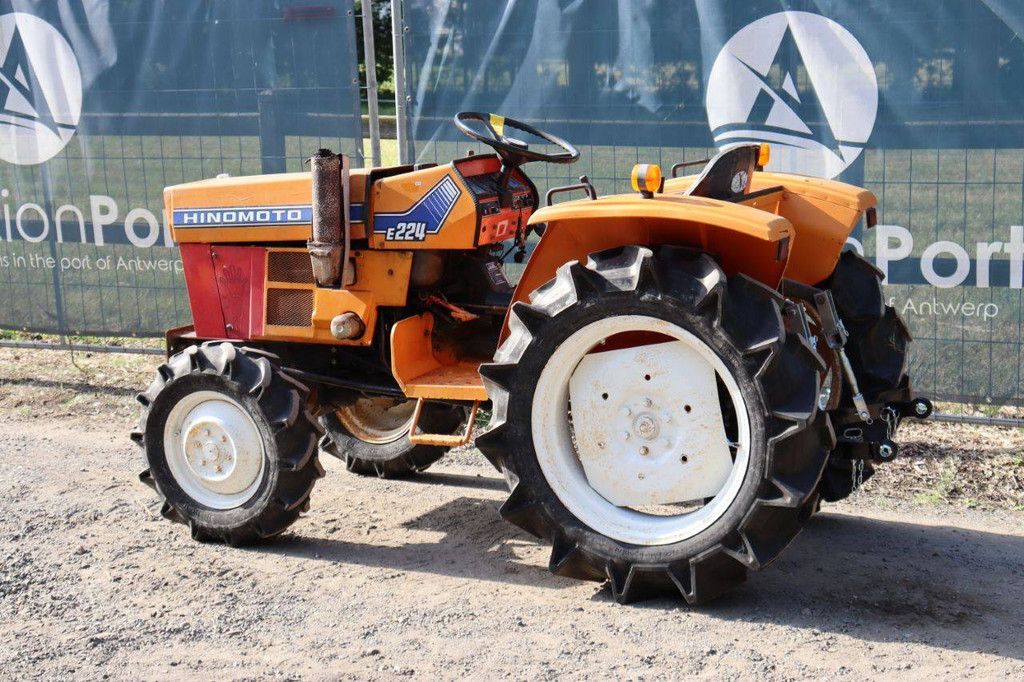 Kleintraktor Hinomoto E224 Diesel 22 PS