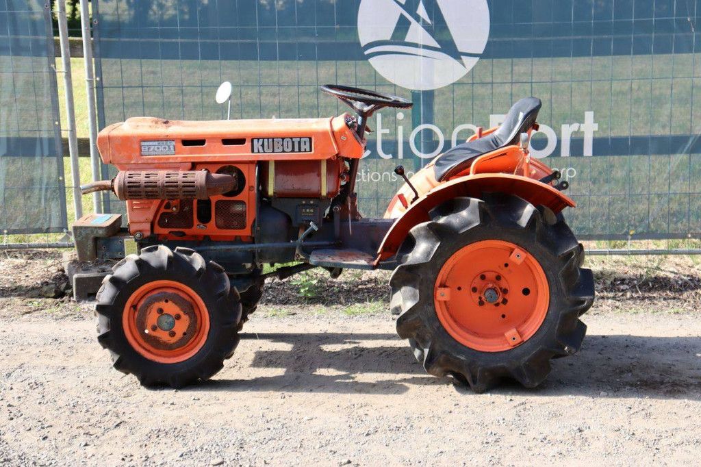 Mini tractor Kubota B7001 Diesel 14hp