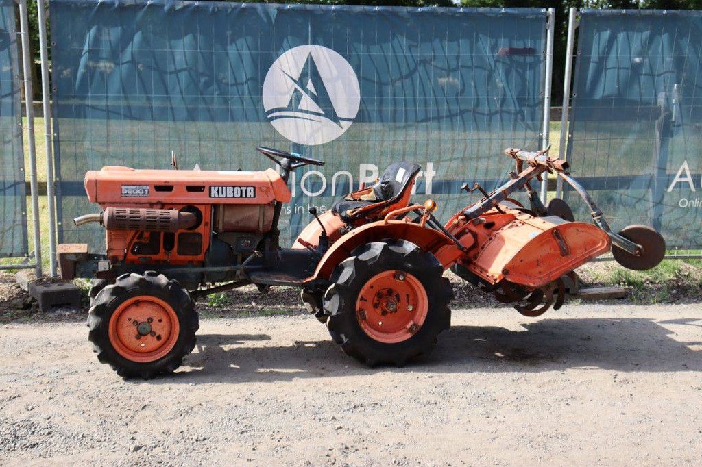 Mini tractor Kubota B6001 Diesel 12hp with cultivator