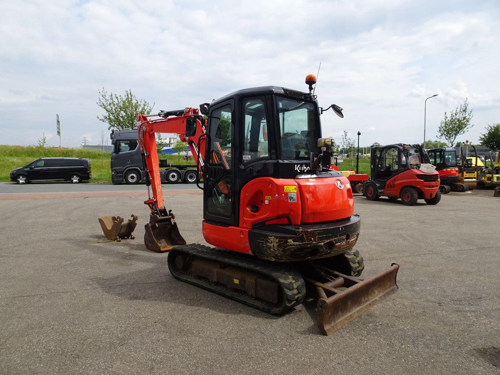 Kubota KX042-4