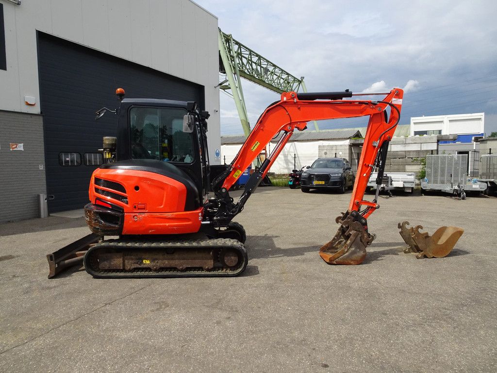 Kubota KX042-4