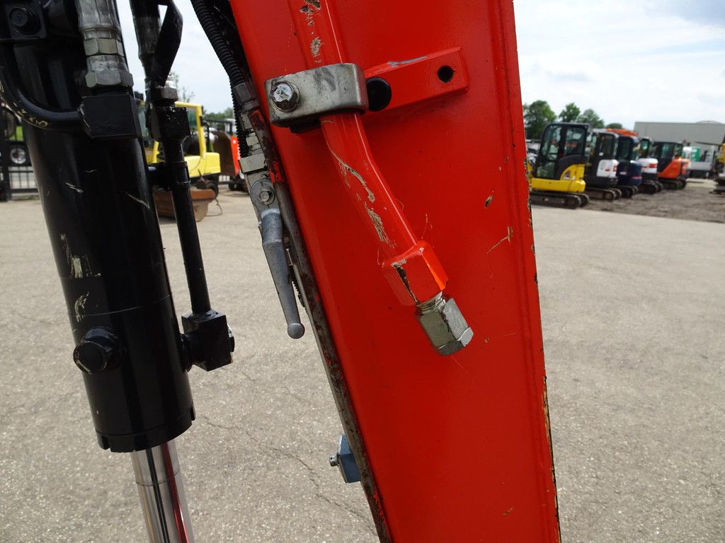 Kubota KX042-4