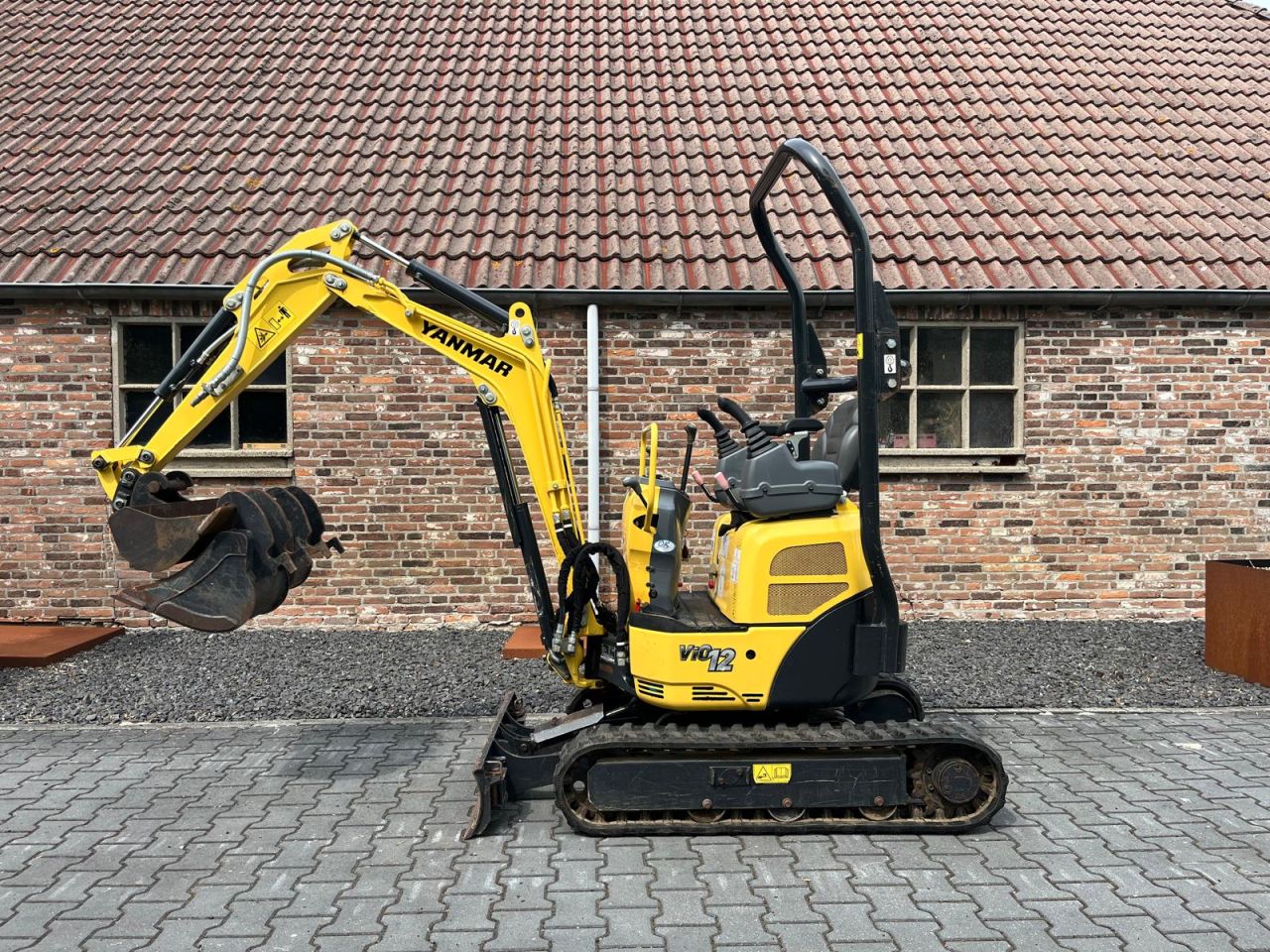 Yanmar Vio 12-2 met 590 uur!!