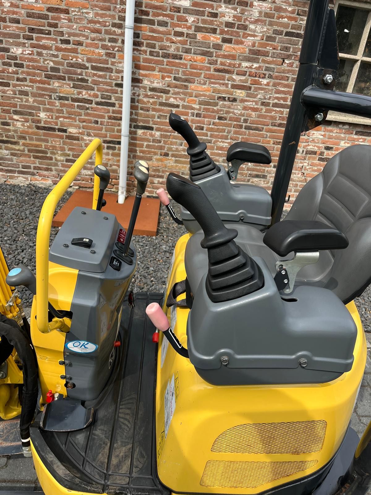 Yanmar Vio 12-2 met 590 uur!!