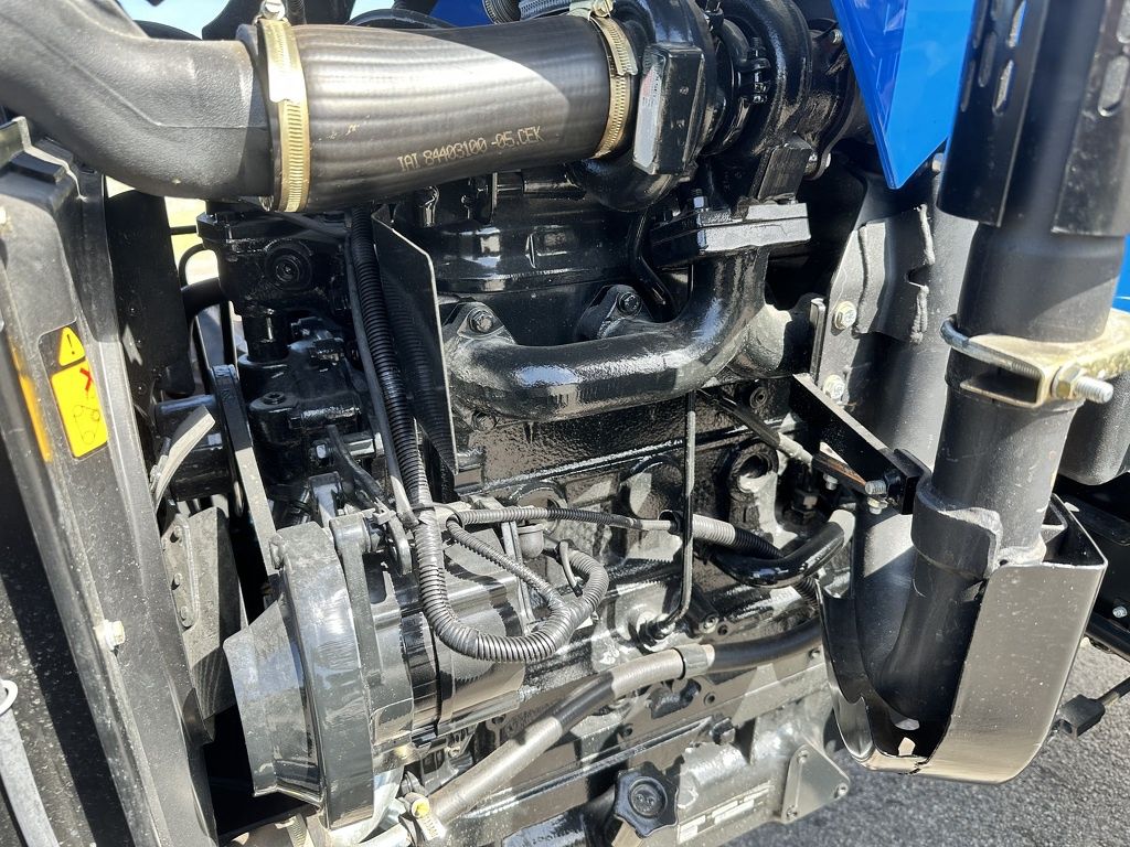 New Holland TT75