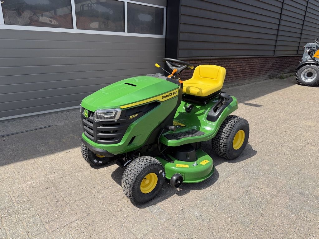 John deere X107 zitmaaier / tuintractor NIEUW