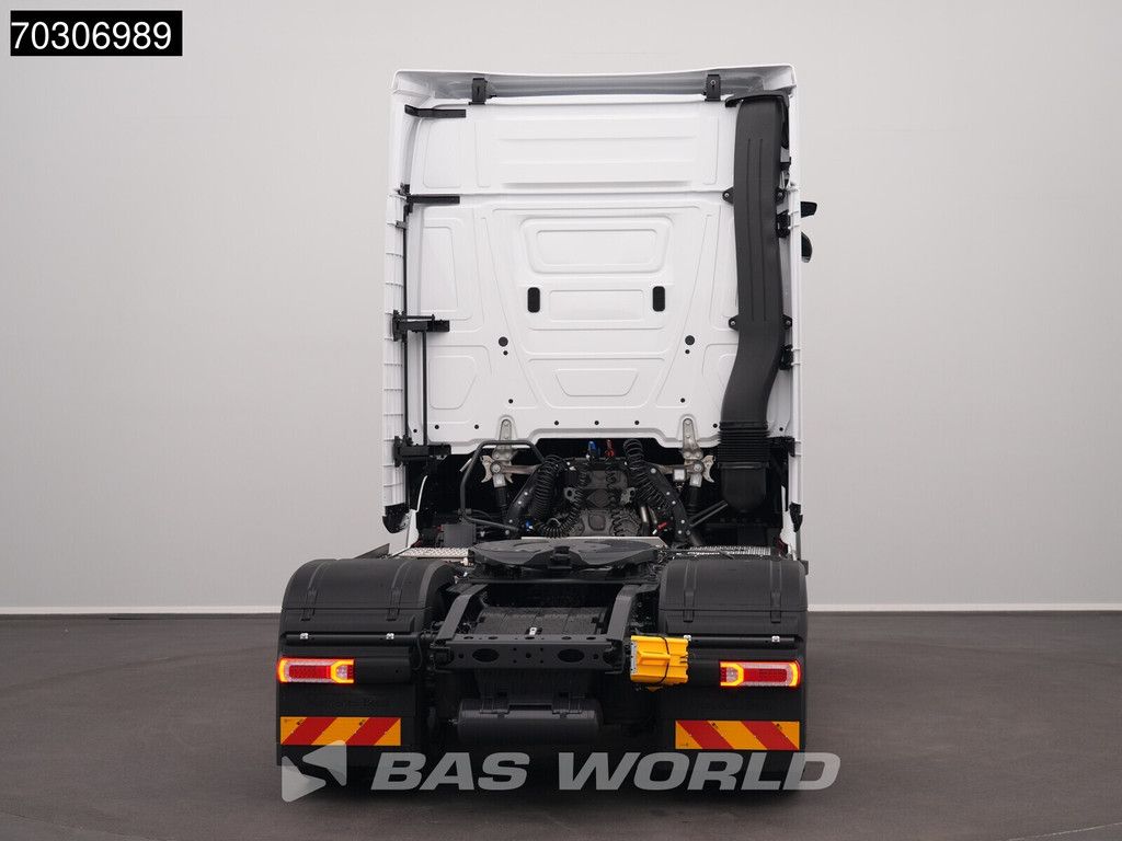 Mercedes Actros L 1853 4X2 NEW! ProCabin-Giga 2x tanks Retarder Standclima Navi ACC