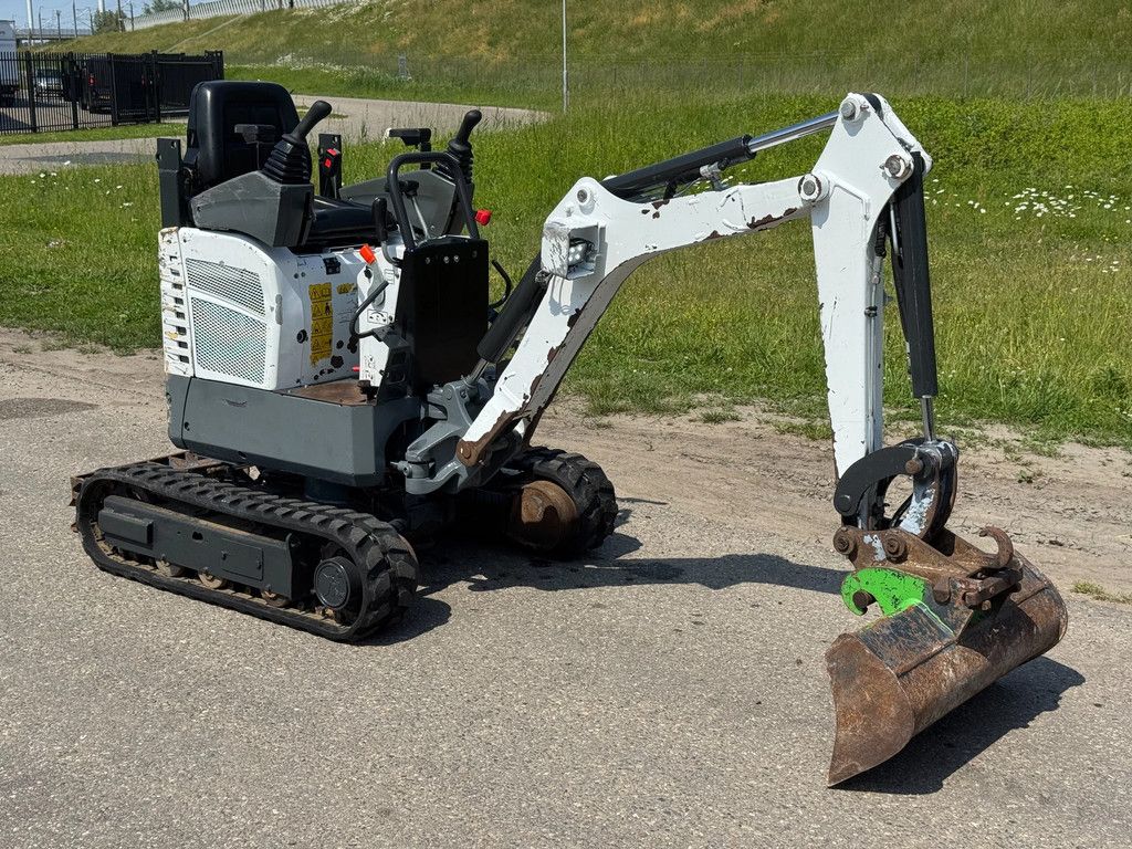 Bobcat E10